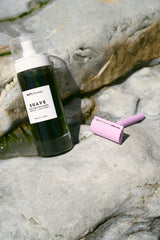 Gentle: Sustainable hair removal kit with soothing oil.