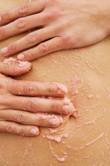 brilha: exfoliante rosa e coco