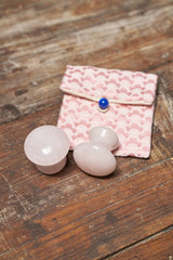 cogumelos gua sha quartzo rosa - Ferramentas de Beleza - MPL beauty