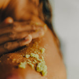 estimula: exfoliante de matcha