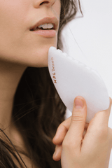 gua sha corpo - quartzo branco - Ferramentas Corpo - MPL beauty